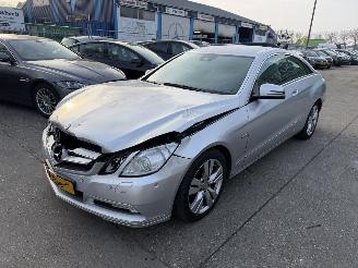 Mercedes E-klasse 250 CGI Coupe 150KW Autom. Clima Navi Leer Xenon Elegance picture 14