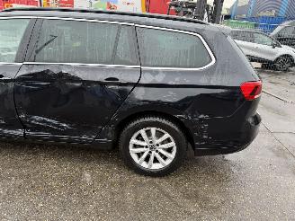 Volkswagen Passat 1.5 TSI 110KW DSG Clima Navi Led Xenon Business R NAP picture 17