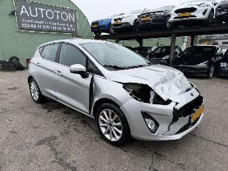 skadebil auto Ford Fiesta 1.0 Ecoboost 70KW Clima Navi Titanium NAP 2020/3