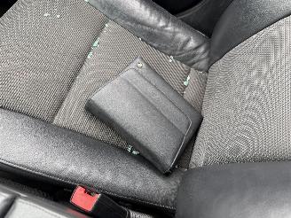 BMW 5-serie 520i 125KW Autom. Clima Navi Xenon Business Line Edition II picture 13