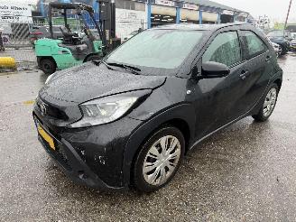 Toyota Aygo X 1.0 VVT-I 53KW Airco Navi Led Camera MT Play NAP picture 6