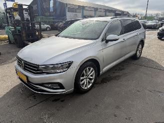 Volkswagen Passat 1.6 TDI 88KW DSG Clima Navi Led Camera Comfort Business picture 2