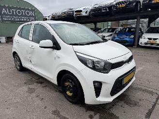 Schadeauto Kia Picanto 1.0 DPI 49KW Airco 5-Drs Comfortline NAP 2022/12