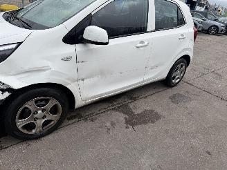 Kia Picanto 1.0 DPI 49KW Airco 5-Drs Comfortline NAP picture 14