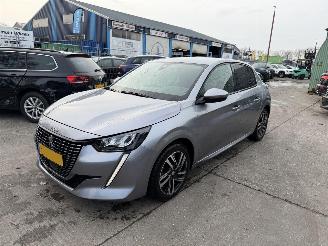 krockskadad bil auto Peugeot 208 1.2 74KW GT Clima Navi Led Virtual Cockpit 5-Drs 2022/3