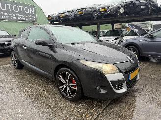 uszkodzony samochody osobowe Renault Mégane Coupe 2.0 TCE 132KW Xenon Clima Navi Pano Privilege NAP 2009/11