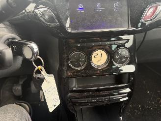 Citroën DS3 1.2 60KW So Chic Clima Led NAP picture 13