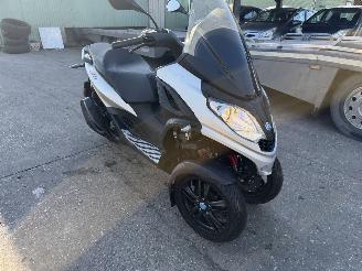 Piaggio MP3 300 19KW HPE Sport Led picture 5