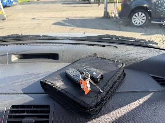 Suzuki Swift 1.6 Sport 92KW Clima Keyless picture 15