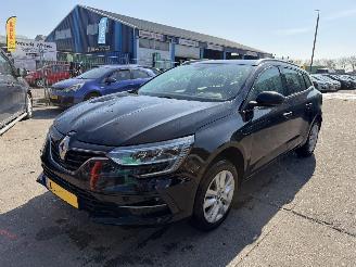skadebil auto Renault Mégane 1.6 E-Tech Autom. Plug-In Hybrid Clima Navi Business Zen NAP 2021/6