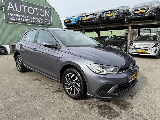 Damaged car Volkswagen Polo 1.0 TSI 70KW Airco Life Led 5-Drs NAP 2021/12