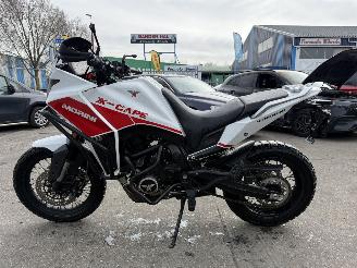 skadebil motor Moto Morini  Moto Morini X-Cape 650 35kW 2023/3