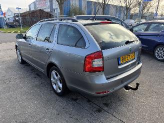 Skoda Octavia 1.6 TDI 77KW Clima Navi Artic Greentech  NAP picture 3