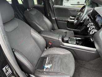 Mercedes EQA 67 kWh 140KW AMG solution Business Sfeerverlichting Clima Navi Camera NAP picture 7