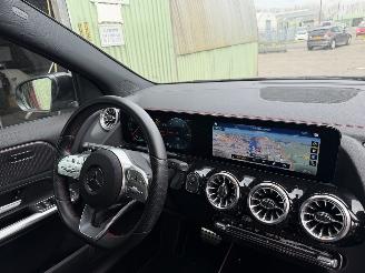 Mercedes EQA 67 kWh 140KW AMG solution Business Sfeerverlichting Clima Navi Camera NAP picture 11