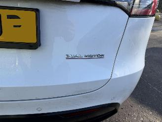 Tesla Model Y 75 kWh Performance 462PK AWD Pano Clima Navi picture 13