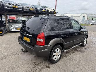 Hyundai Tucson 2.0i 104KW Airco Dynamic NAP picture 3