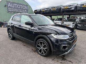 krockskadad bil auto Volkswagen T-Cross 1.0 TSI 85KW Clima Navi Led Xenon 2020/1