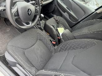 Renault Clio 1.5 DCI 66KW Clima Navi Led Limited picture 6