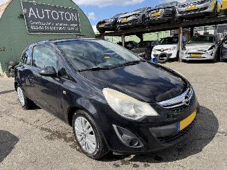 Auto incidentate Opel Corsa 1.2 Ecoflex 61KW LPG Navi airco Cosmo NAP 2011/9
