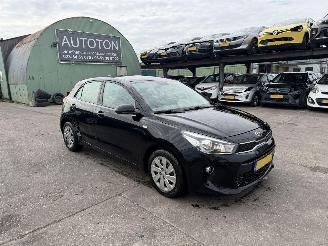 skadebil auto Kia Rio 1.0 TGDI 74KW Navi Clima Camera Led ComfortPlusLine NAP 2017/2