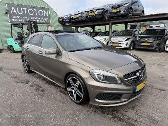 krockskadad bil auto Mercedes A-klasse 200 Prestige 115KW Pano Clima Navi Led Xenon AMG-Pakket 2013/4