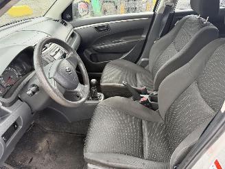 Suzuki Swift 1.2 69KW Airco Comfort 5-Drs picture 6