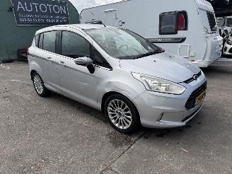 Schadeauto Ford B-Max 1.0 Ecoboost 74KW Titanium Clima Led NAP 2013/5