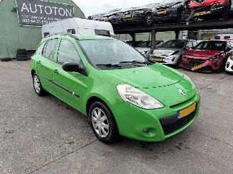 Renault Clio 1.2-16V 55KW Navi Airco Authentique picture 3