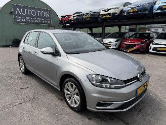 Voiture accidenté Volkswagen Golf 1.6 TDI 85KW Clima Navi Led Comfortline 5-Drs 2018/5