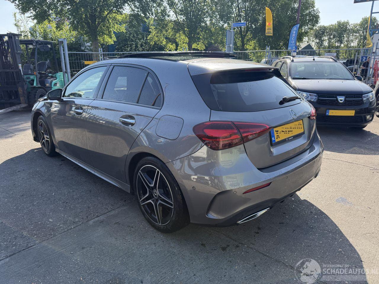 Mercedes A-klasse 180 Autom. 100KW Pano Sfeer Clima Navi AMG Line NAP