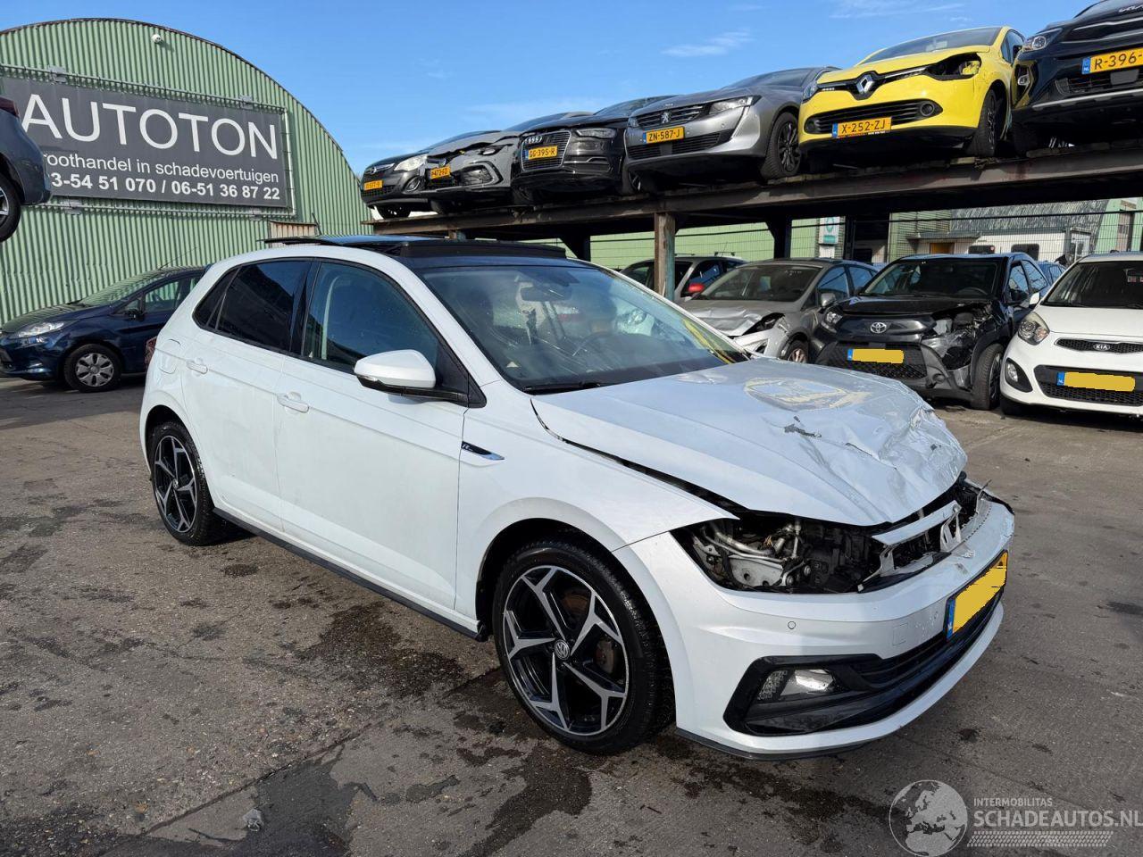 Volkswagen Polo 1.0 TSI 70kW Pano