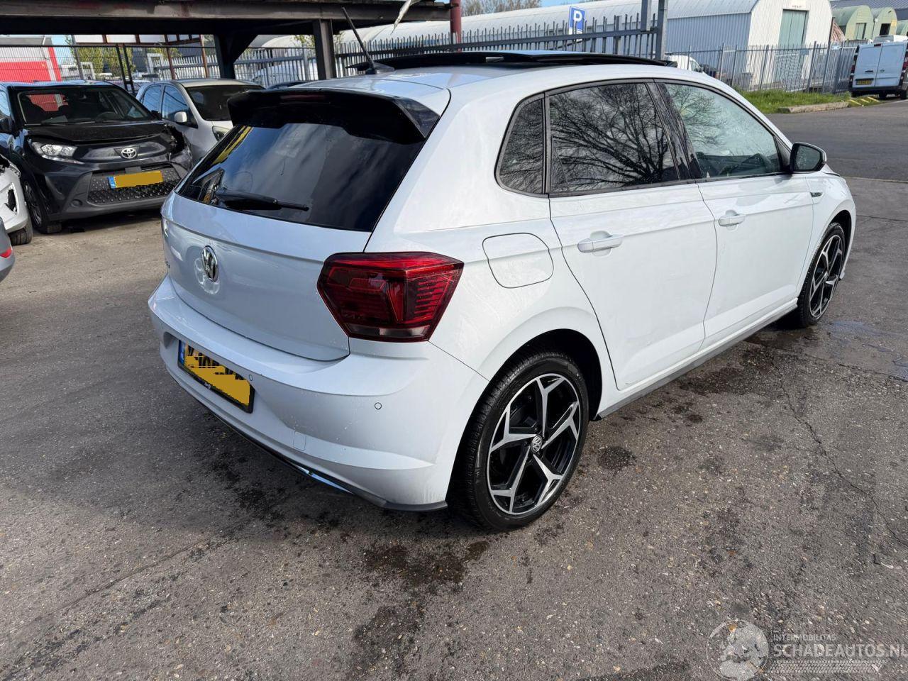 Volkswagen Polo 1.0 TSI 70kW Pano