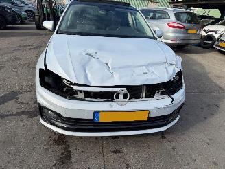 Volkswagen Polo 1.0 TSI 70kW Pano picture 17