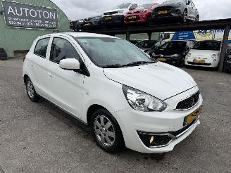 Vaurioauto  passenger cars Mitsubishi Space-star 1.0 52KW Airco 5-Deurs Cool+ NAP 2016/8