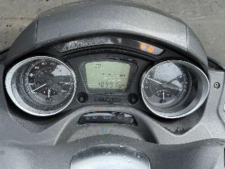 Piaggio MP3 300 HPE Sport 19kW picture 11