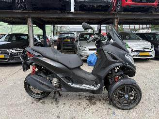 Coche accidentado Piaggio MP3 300 HPE Sport 19kW 2023/2