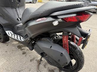 Piaggio MP3 300 HPE Sport 19kW picture 13