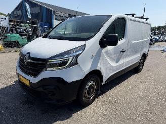 krockskadad bil bedrijf Renault Trafic 1.6 DCI 70KW Clima Navi Led T27 L1H1 Comfort NAP 2020/3