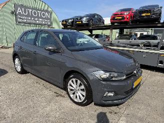 skadebil auto Volkswagen Polo 1.0 TSI 70KW Highline Clima Navi Led Keyless 5-Drs NAP 2018/1