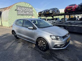 skadebil auto Volkswagen Polo 1.0 55KW Airco 5-Deurs First Edition 2014/6