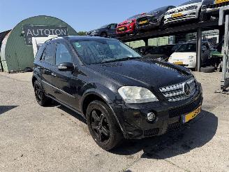 uszkodzony samochody osobowe Mercedes ML 420 V8 CDI 225KW Autom. Schuifdak Clima Navi Xenon Camera 2007/1