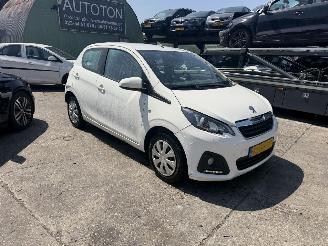 Schadeauto Peugeot 108 1.0 50KW Airco Led Active 5-Deurs NAP 2016/9