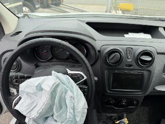 Dacia Dokker 1.5 DCI 66KW Navi Airco Solid Imperiaal NAP picture 8