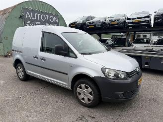 krockskadad bil bedrijf Volkswagen Caddy 1.6 TDI 75KW Airco Schuifdeur 2011/6