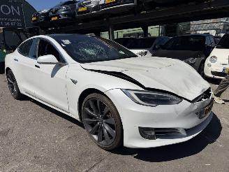 škoda osobní automobily Tesla Model S 75D 245KW Pano Clima Navi Led 2017/12