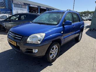 damaged passenger cars Kia Sportage 2.0 CVVT 104KW Clima Executive 2005/2