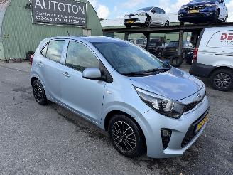 skadebil auto Kia Picanto 1.0 CVVT 49KW Airco 5-Drs EcocomyPlusLine NAP 2017/7