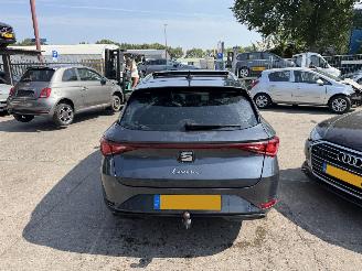 Seat Leon 2.0 TDI FR 110KW Autom. Pano Clima Navi Sportstourer Launch Edition picture 3