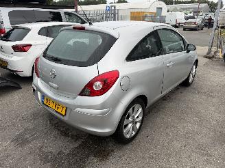 Opel Corsa 1.2-16V 63KW Airco Anniversary Edition NAP picture 3